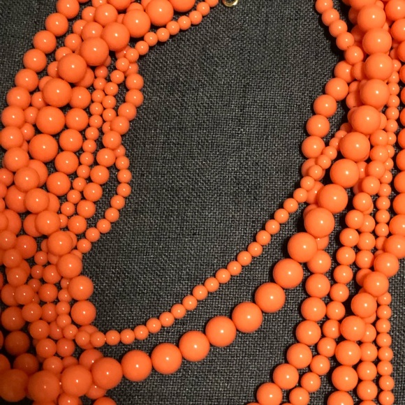 Ladies Necklace - Picture 1 of 2